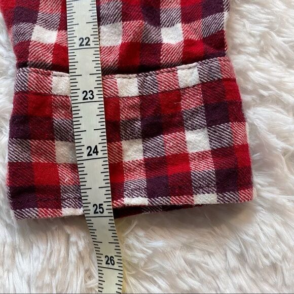 Roebuck & Co Red/White Plaid Flannel Button Down Shirt, Size Large - Picture 12 of 12